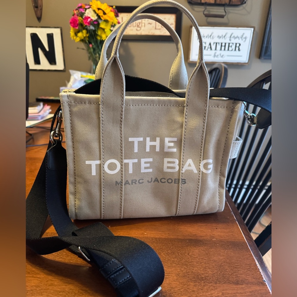 Marc Jacob's Canvas Small The Tote in beige